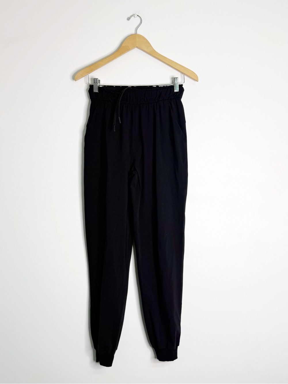 Lululemon Black Jogger Pants Women’s Size 4 Pull On Stretch Athletic - Picture 4 of 7